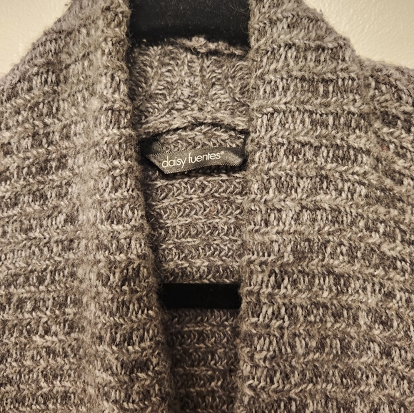Thick Cardigan - Picture 4 of 4